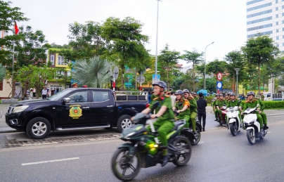 Công an phường Hải Châu tổ chức ra quân thực hiện cao điểm tấn công trấn áp tội phạm Công an phường Hải Châu tổ chức ra quân thực hiện cao điểm tấn công trấn áp tội phạm
