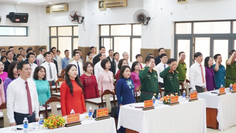 Đảng uỷ phường Hải Châu tổ chức lễ chào cờ đầu năm, triển khai nhiệm vụ 2026 Đảng uỷ phường Hải Châu tổ chức lễ chào cờ đầu năm, triển khai nhiệm vụ 2026