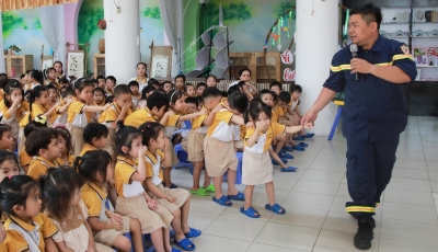 Bản tin Video: Tăng cường kỹ năng phòng cháy, chữa cháy cho cán bộ công nhân viên Trường Mầm non Dạ Lan Hương