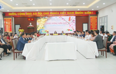 Ấm áp buổi gặp mặt đầu xuân của cán bộ, viên chức và người lao động phường Hải Châu Ấm áp buổi gặp mặt đầu xuân của cán bộ, viên chức và người lao động phường Hải Châu