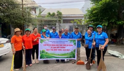 Hơn 500 người tại ra quân dọn vệ sinh môi trường tại 51 tổ dân phố trên địa bàn phường Hải Châu sáng ngày 9/8/2026 