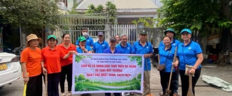 Hơn 500 người tại ra quân dọn vệ sinh môi trường tại 51 tổ dân phố trên địa bàn phường Hải Châu sáng ngày 9/8/2026 