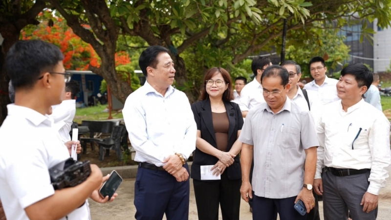Phó Bí thư Thường trực Thành ủy Nguyễn Khắc Toàn kiểm tra các di tích, công trình văn hóa, lịch sử tại phường Hải Châu