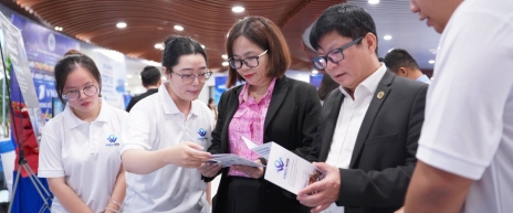 SÔI NỔI CÁC GIAN HÀNG TẠI NGÀY HỘI CHUYỂN ĐỔI SỐ NĂM 2026 – PHƯỜNG HẢI CHÂU