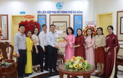 LÃNH ĐẠO PHƯỜNG HẢI CHÂU THĂM, CHÚC MỪNG VÀ GẶP MẶT NHÂN KỶ NIỆM 96 NĂM THÀNH LẬP HỘI LIÊN HIỆP PHỤ NỮ VIỆT NAM