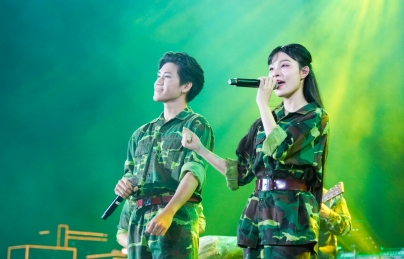 TỔ QUỐC TRONG TIM NGƯỜI LÍNH TỔ QUỐC TRONG TIM NGƯỜI LÍNH