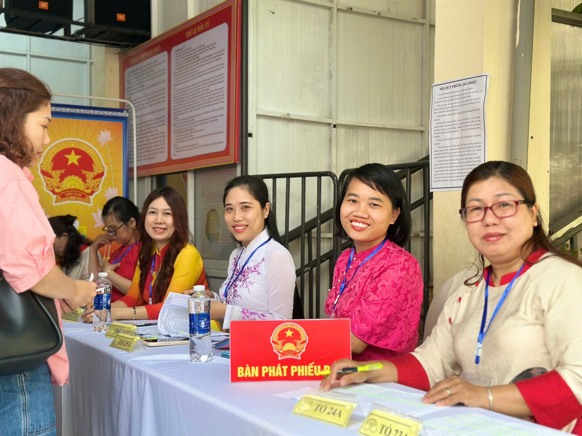 Thực hiện phát phiếu nhanh chóng, chính xác