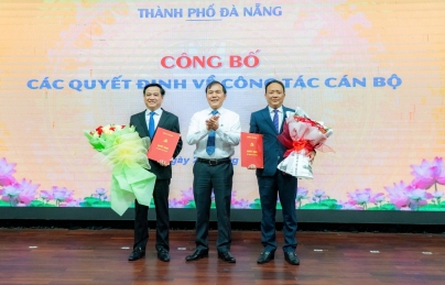 Công bố các quyết định về công tác cán bộ quận Hải Châu