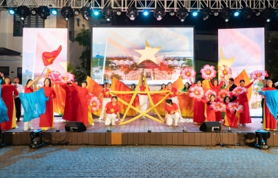 Hòa Cường Bắc - Sẻ chia yêu thương trong chương trình “Âm vang tháng Ba”