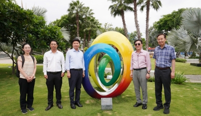 Đoàn Đại biểu Quốc hội Hàn Quốc thăm vườn tượng, công viên APEC trong chuyến học hỏi kinh nghiệm tổ chức Hội nghị Thượng đỉnh APEC 2025