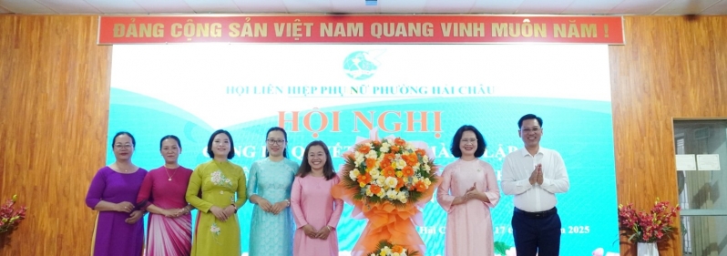 Công bố các quyết định thành lập Hội Liên hiệp Phụ nữ phường Hải Châu