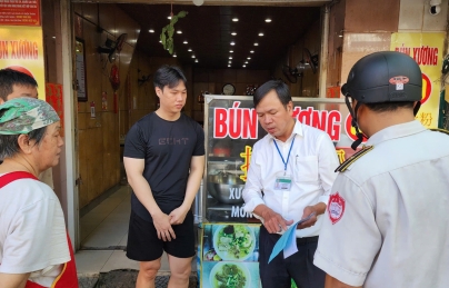 Phường Hải Châu ra quân tăng cường đảm bảo trật tự đô thị, du lịch và vệ sinh môi trường