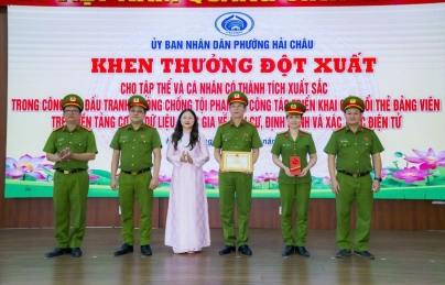 Phường Hải Châu khen thưởng đột xuất các tập thể, cá nhân có thành tích xuất sắc trong thực hiện nhiệm vụ