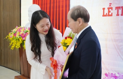 Phường Hải Châu trao tặng Huy hiệu Đảng 68 đồng chí