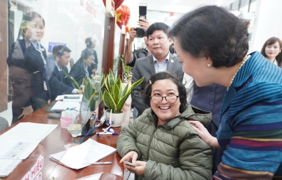 Phó Thủ tướng Phạm Thị Thanh Trà đến thăm, kiểm tra hoạt động Trung tâm phục vụ hành chính công phường Hải Châu