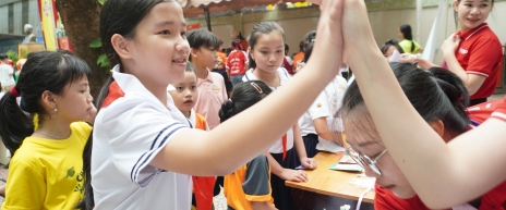 Sôi nổi Ngày hội tháng 4 tại Trường Tiểu học Phan Thanh Sôi nổi Ngày hội tháng 4 tại Trường Tiểu học Phan Thanh