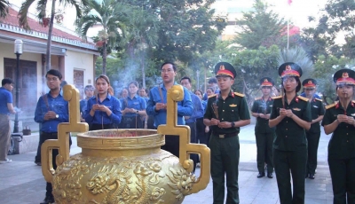 ĐOÀN PHƯỜNG HẢI CHÂU PHỐI HỢP TỔ CHỨC THẮP NẾN TRI ÂN – ĐỜI ĐỜI NHỚ ƠN CÁC ANH HÙNG, NGHĨA SĨ