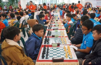700 kỳ thủ cờ vua tranh tài tại Công viên APEC