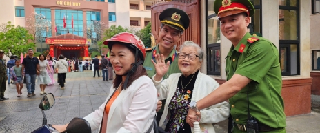 Cử tri phường Hải Châu gửi gắm niềm tin vào từng lá phiếu