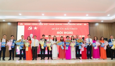Quận Hải Châu công bố các quyết định về sắp xếp, tổ chức bộ máy Quận Hải Châu công bố các quyết định về sắp xếp, tổ chức bộ máy