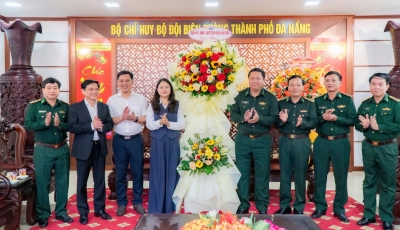 Lãnh đạo quận Hải Châu thăm, chúc mừng các đơn vị nhân Ngày Truyền thống Bộ đội Biên phòng và Ngày Biên phòng toàn dân Lãnh đạo quận Hải Châu thăm, chúc mừng các đơn vị nhân Ngày Truyền thống Bộ đội Biên phòng và Ngày Biên phòng toàn dân