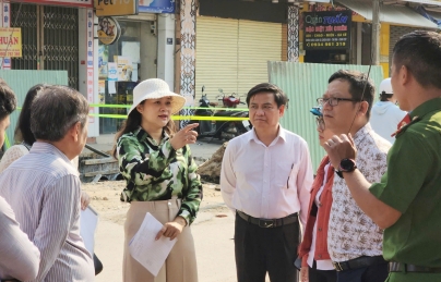 Lãnh đạo quận Hải Châu kiểm tra dự án Khu phức hợp TMDV cao tầng tại sân vận động Chi Lăng Lãnh đạo quận Hải Châu kiểm tra dự án Khu phức hợp TMDV cao tầng tại sân vận động Chi Lăng