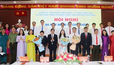 Ra mắt nhân sự cấp uỷ, HĐND, UBND, UBMT phường Hải Châu Ra mắt nhân sự cấp uỷ, HĐND, UBND, UBMT phường Hải Châu