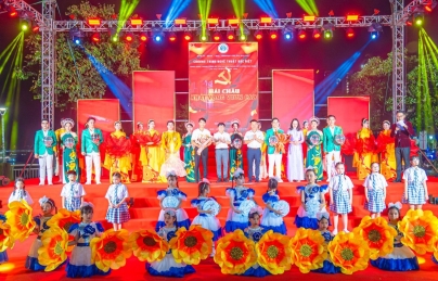 Chương trình nghệ thuật đặc biệt “Hải Châu – Khát vọng vươn cao” Chương trình nghệ thuật đặc biệt “Hải Châu – Khát vọng vươn cao”