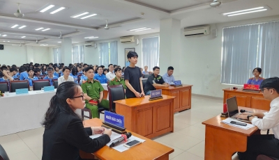 Đoàn phường Hải Châu tổ chức Phiên tòa giả định xét xử vụ án: Vận chuyển trái phép chất ma tuý, tuyên truyền pháp luật cho đoàn viên, thanh niên 2025 Đoàn phường Hải Châu tổ chức Phiên tòa giả định xét xử vụ án: Vận chuyển trái phép chất ma tuý, tuyên truyền pháp luật cho đoàn viên, thanh niên 2025