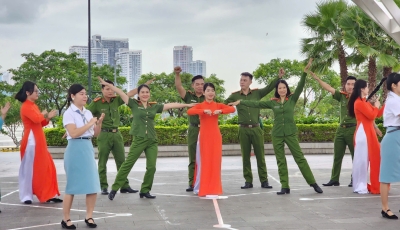 Cùng Hải Châu Dance Challenge “Không một mình - Cùng nhau an toàn trực tuyến” Cùng Hải Châu Dance Challenge “Không một mình - Cùng nhau an toàn trực tuyến”
