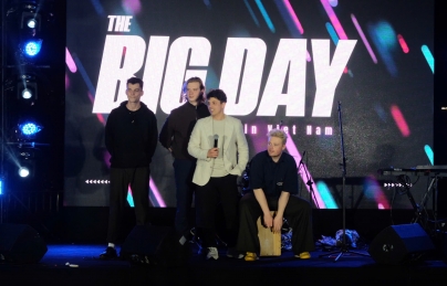 Nhóm nhạc The Big Day khuấy động công viên APEC Nhóm nhạc The Big Day khuấy động công viên APEC